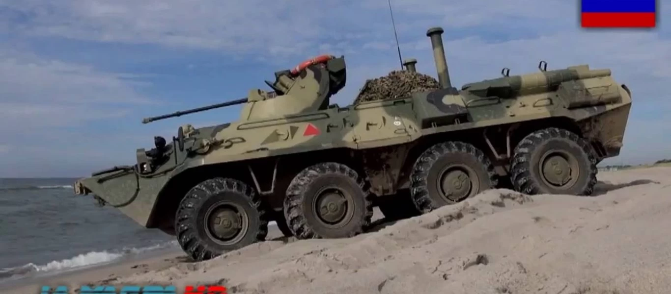 BTR-82AM: Το νέο ρωσικό αμφίβιο τροχοφόρο ΤΟΜΠ σε σκληρές δοκιμασίες (βίντεο)